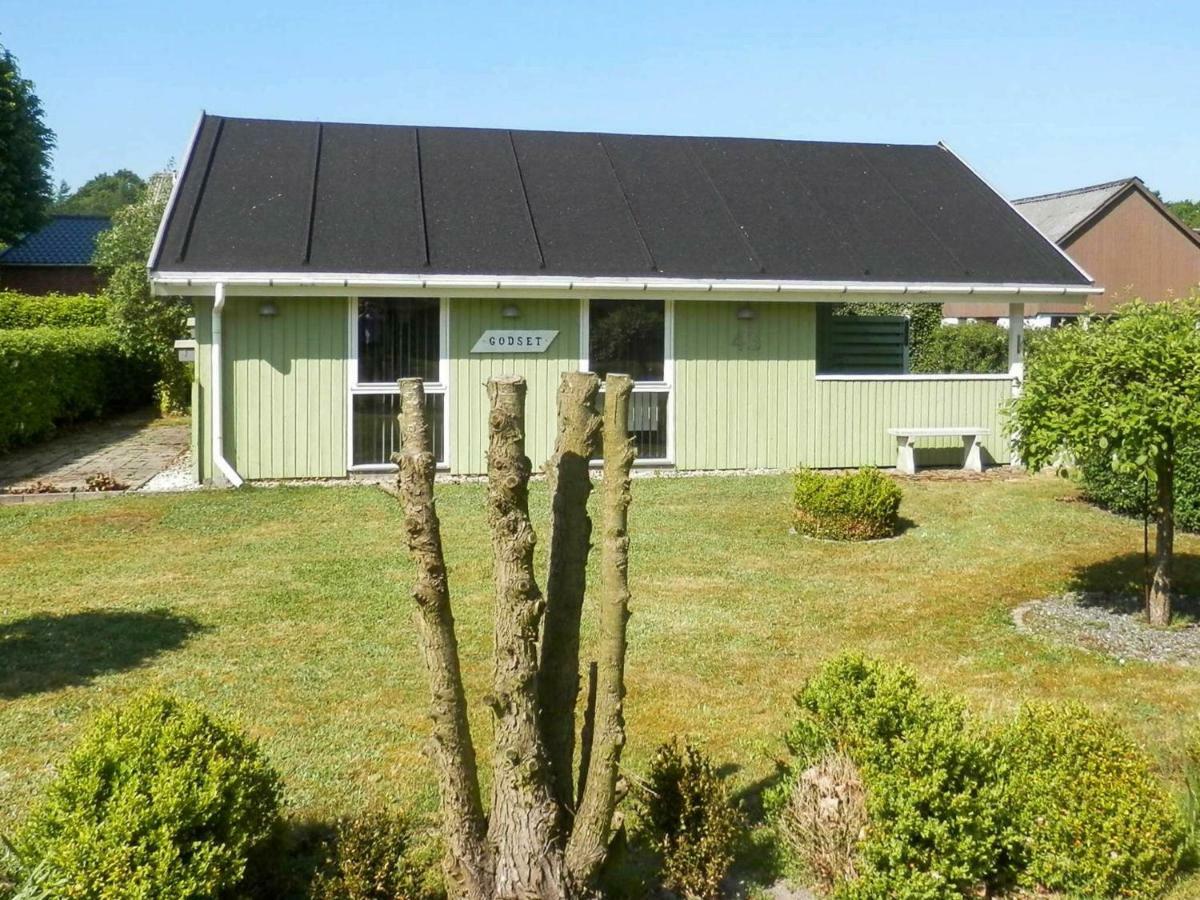 4 Person Holiday Home In Grindsted Tofterup Exteriör bild